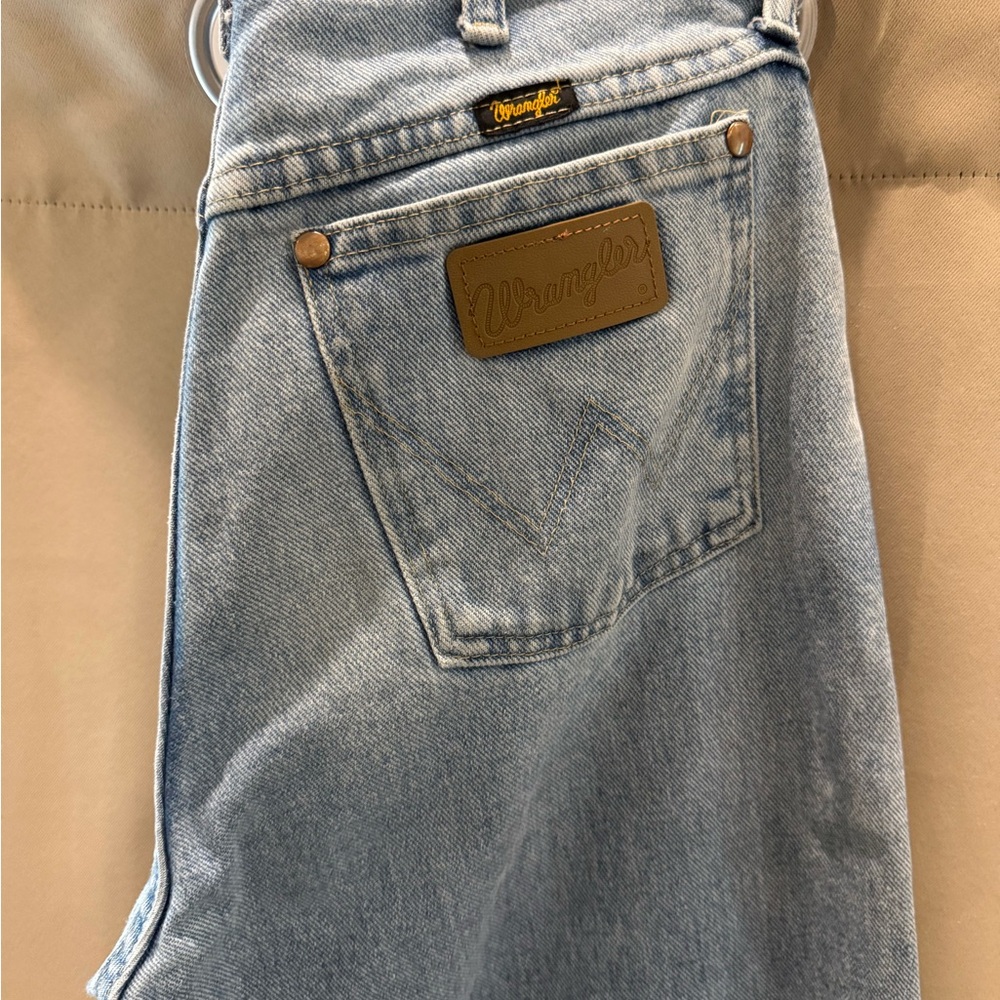 Wrangler Light Blue Relaxed Fit Men’s Jeans